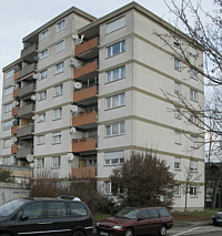 Das Hochhaus
                          im Teningern Oberdorf soll saniert werden